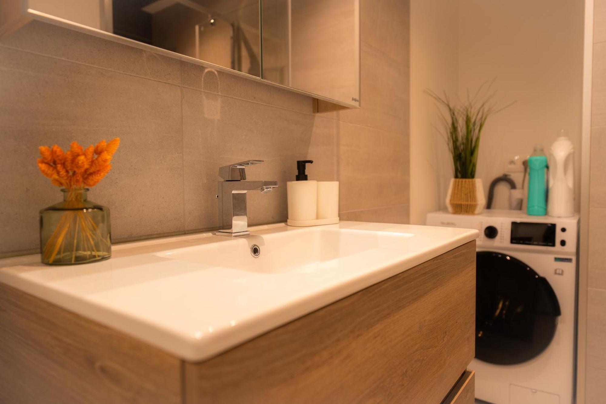 Appartement Cosy Pres De Tout ! 몽스 외부 사진